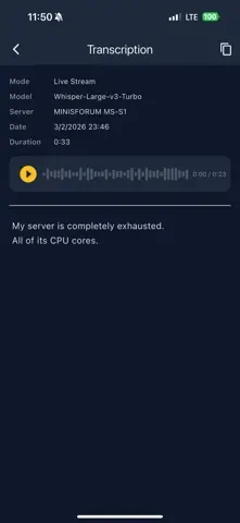 Capture de l'appli Lemonade Mobile sur iPhone, en anglais : la transcription d'un enregistrement par le modèle Whisper-Large-v3-Turbo du serveur.